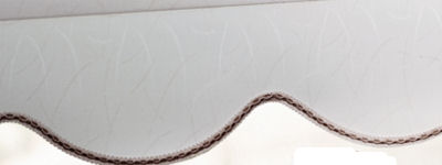 Roller Blind with Classic Shape and Braid